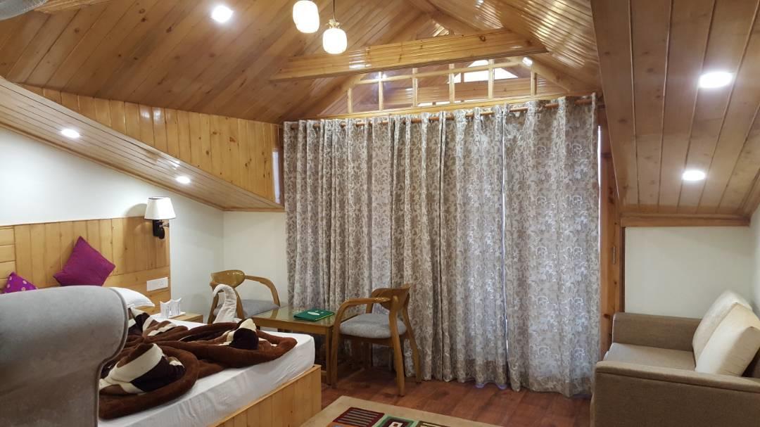 Hotel Kayanat ダルハウジ エクステリア 写真