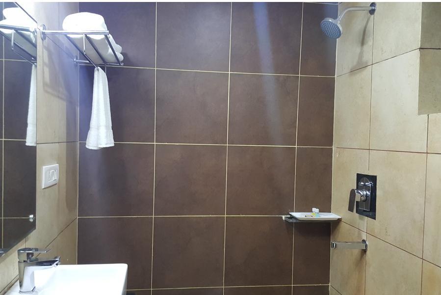 Hotel Kayanat ダルハウジ エクステリア 写真
