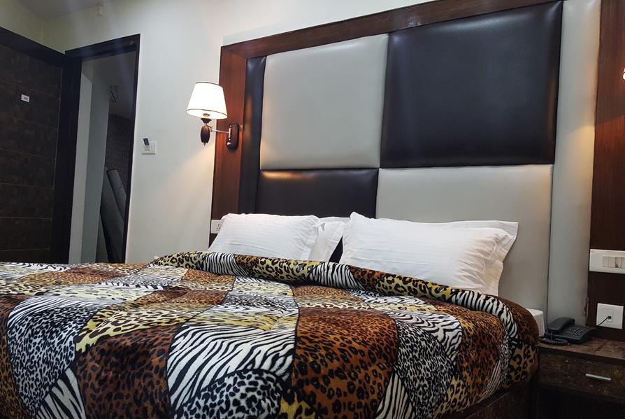 Hotel Kayanat ダルハウジ エクステリア 写真